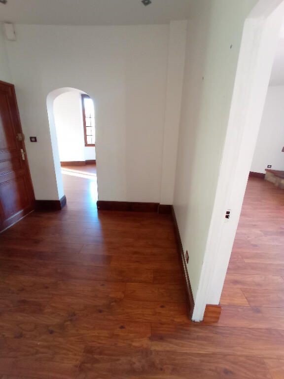 Appartement - 180 m² - 5 pièces