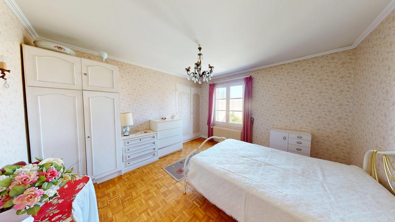 Maison - 142 m² - 7 pièces