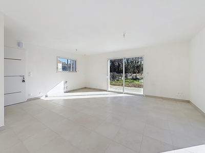 Maison - 87 m² - 6 pièces