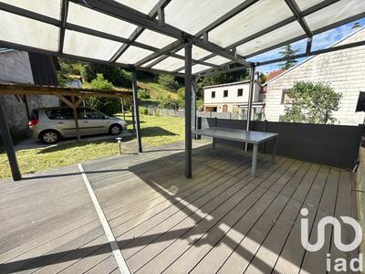 Maison - 165 m² - 9 pièces