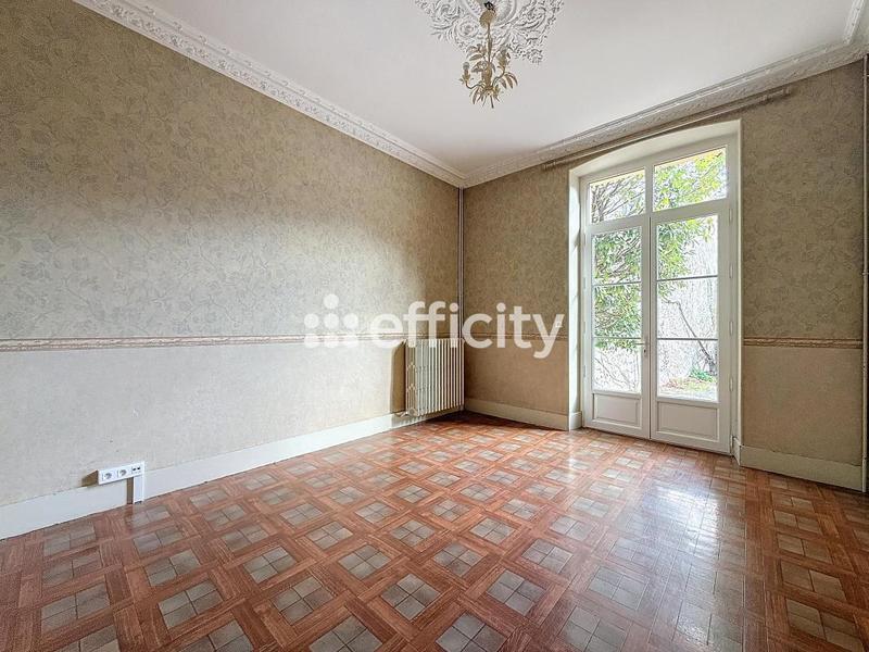 Maison bourgeoise - 278 m² - 10 pièces