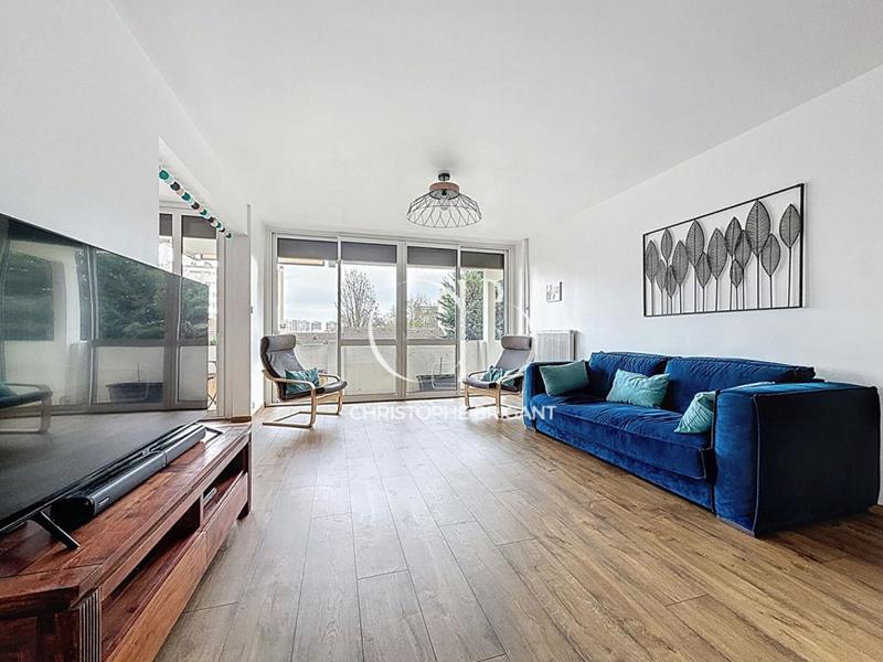 Appartement - 81 m² - 4 pièces