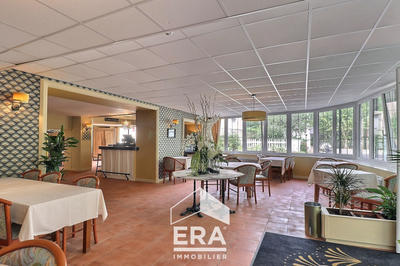 Local d'activité / Entrepôt - 481 m² - 10 pièces