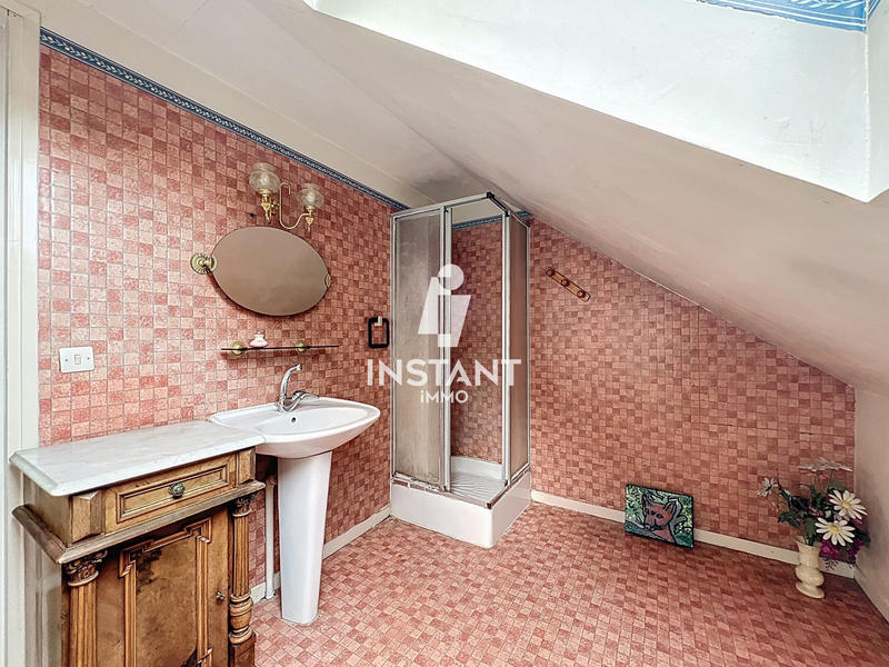 Maison - 127 m² - 8 pièces