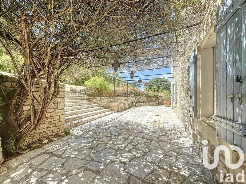 Maison - 350 m² - 11 pièces