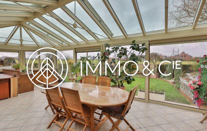 Maison - 245 m² - 8 pièces