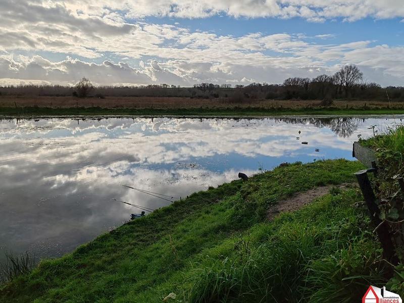 Terrain - 12 100 m²