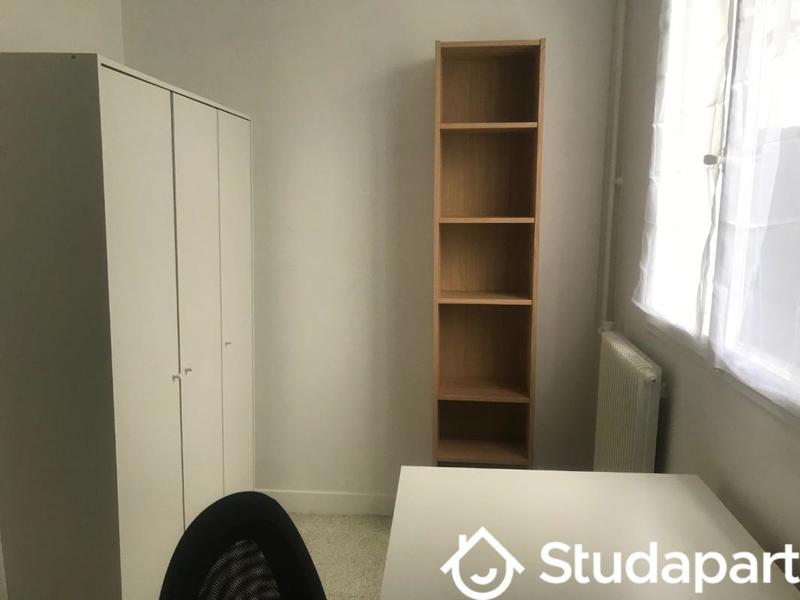 Chambre - 79 m² - 1 pièce