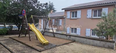 Maison traditionnelle - 135 m² - 5 pièces