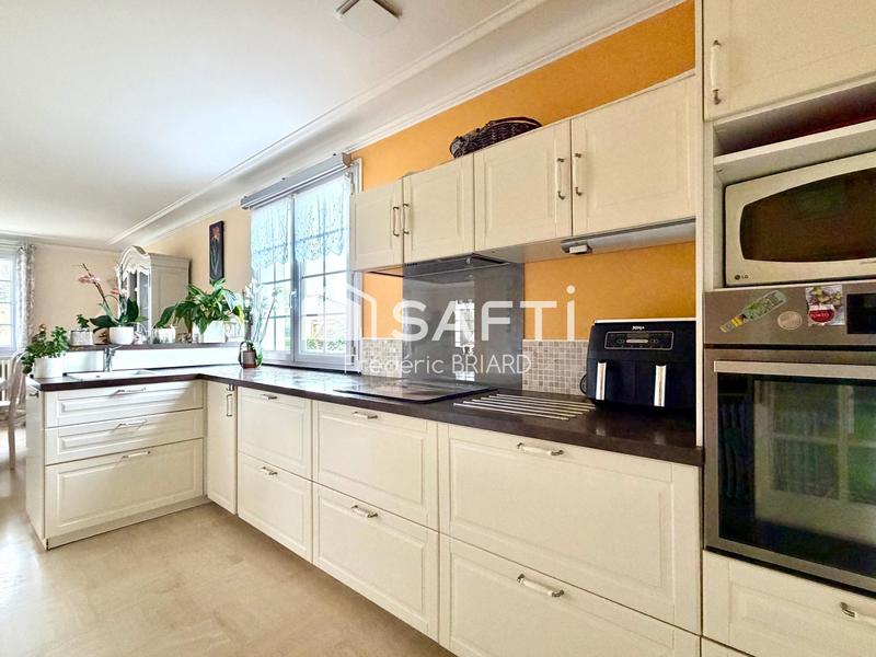 Maison - 170 m² - 7 pièces