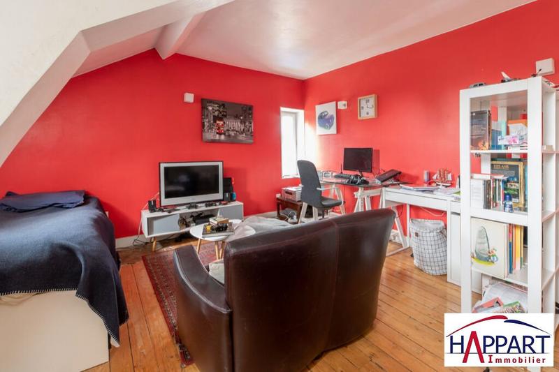 Maison - 230 m² - 10 pièces