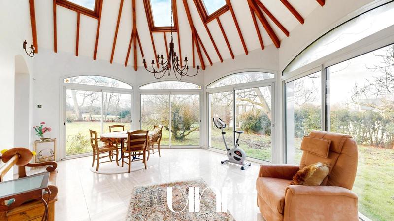 Maison - 190 m² - 7 pièces