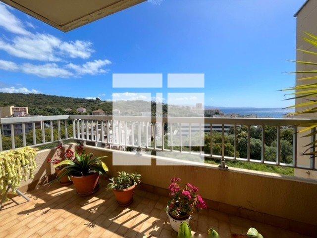 Appartement - 87 m² - 4 pièces