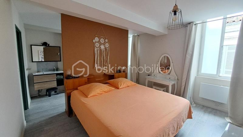 Appartement - 102 m² - 4 pièces