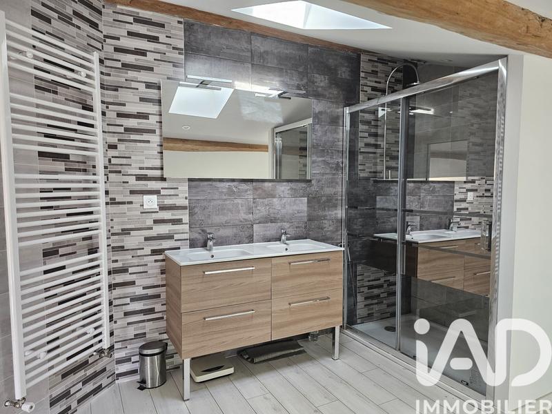 Maison - 314 m² - 12 pièces