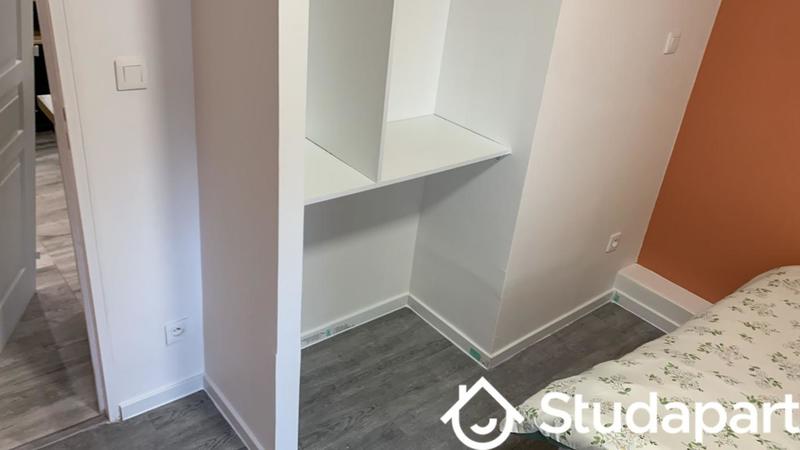 Chambre - 10 m² - 1 pièce