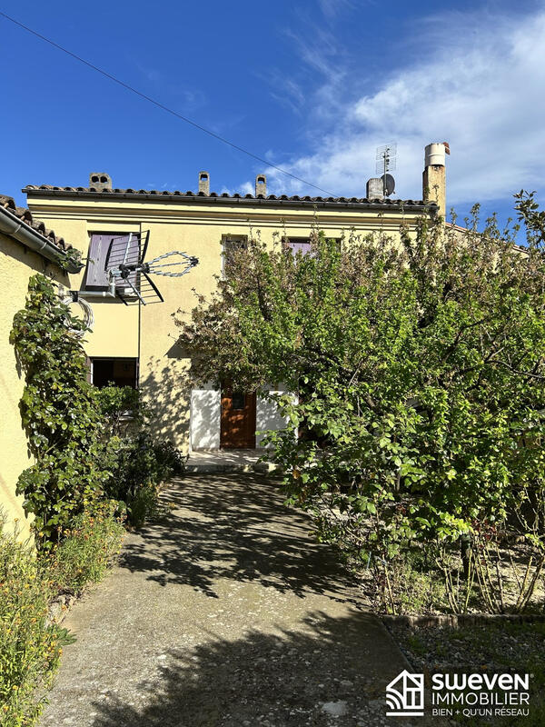 Maison traditionnelle - 114 m² - 5 pièces