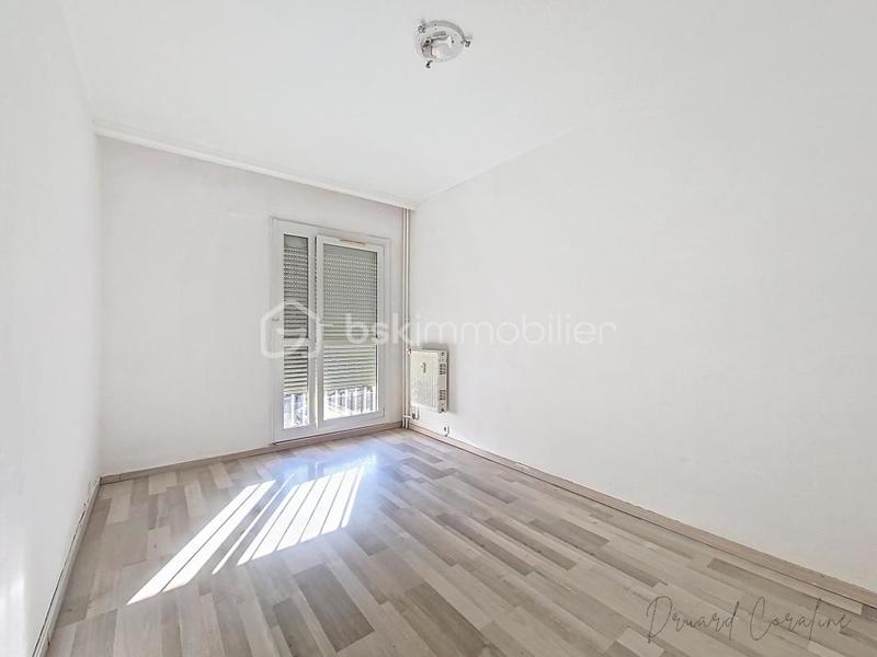 Appartement - 76 m² - 4 pièces