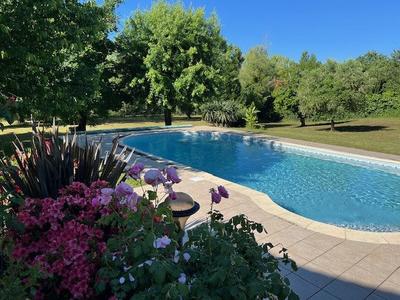 Maison traditionnelle - 177 m² - 6 pièces