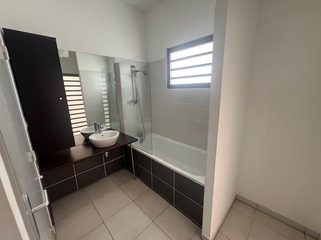 Appartement ancien - 96 m² - 4 pièces