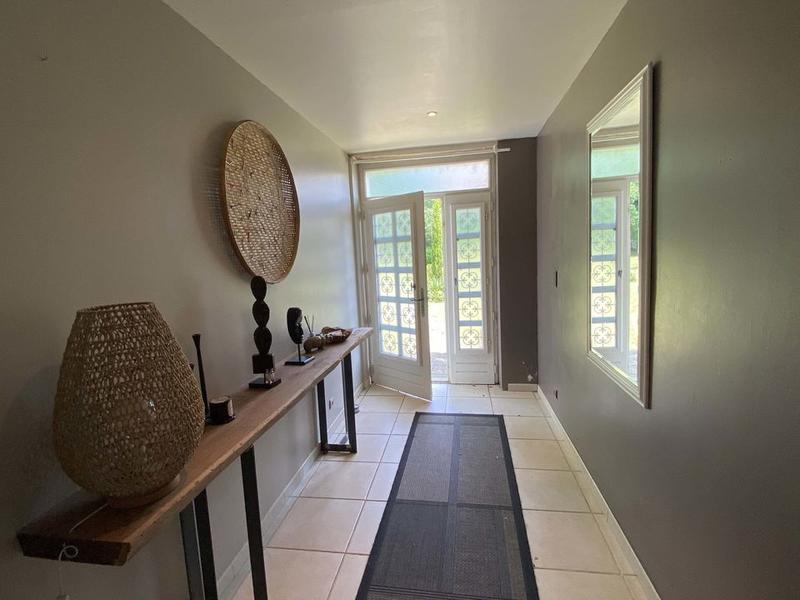 Maison en pierre - 280 m² - 7 pièces