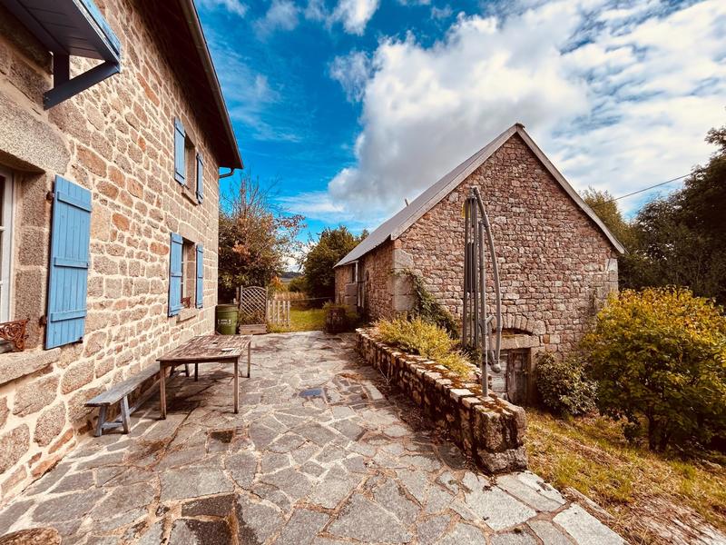 Maison - 253 m² - 7 pièces