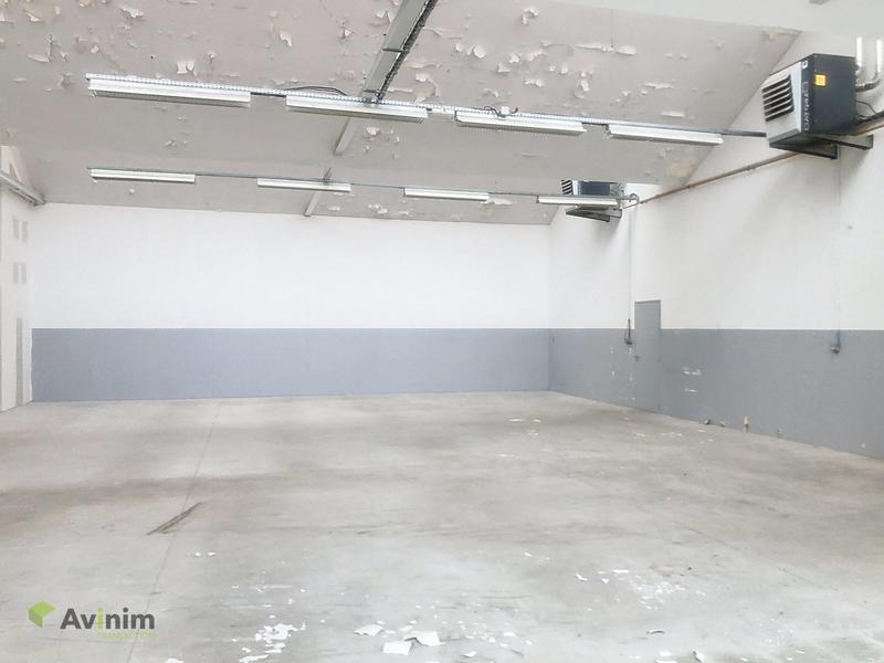 Local commercial - 200 m²