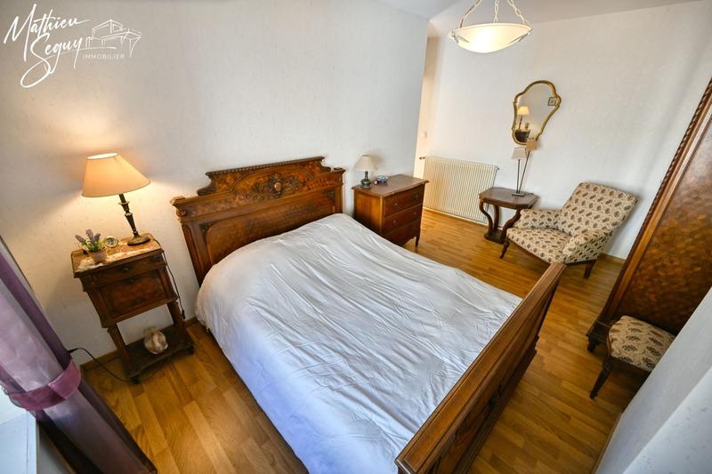 Maison - 200 m² - 8 pièces