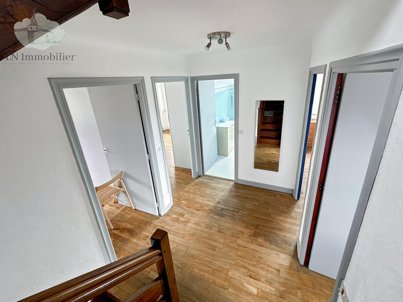 Maison - 134 m² - 7 pièces