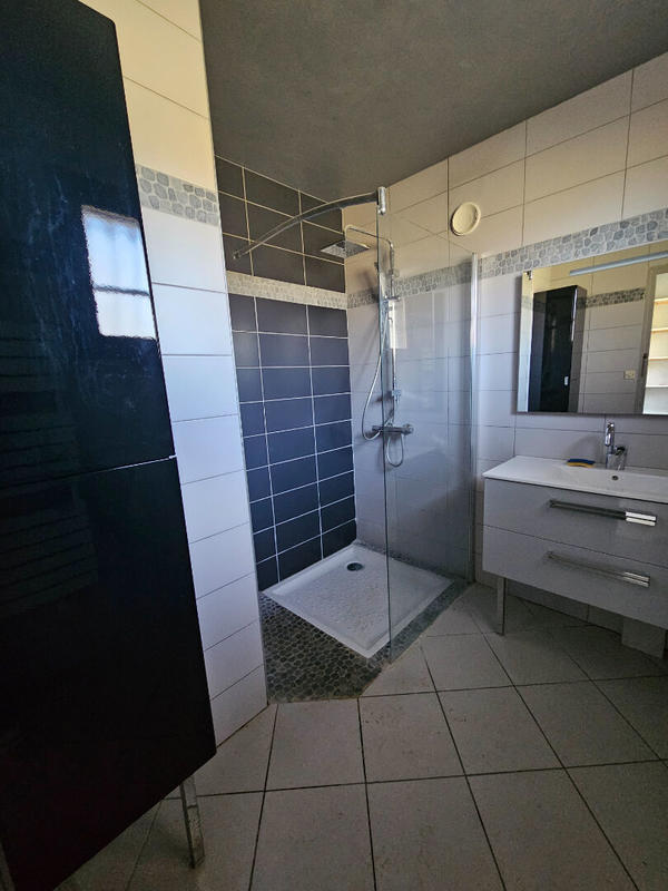 Maison - 107 m² - 7 pièces