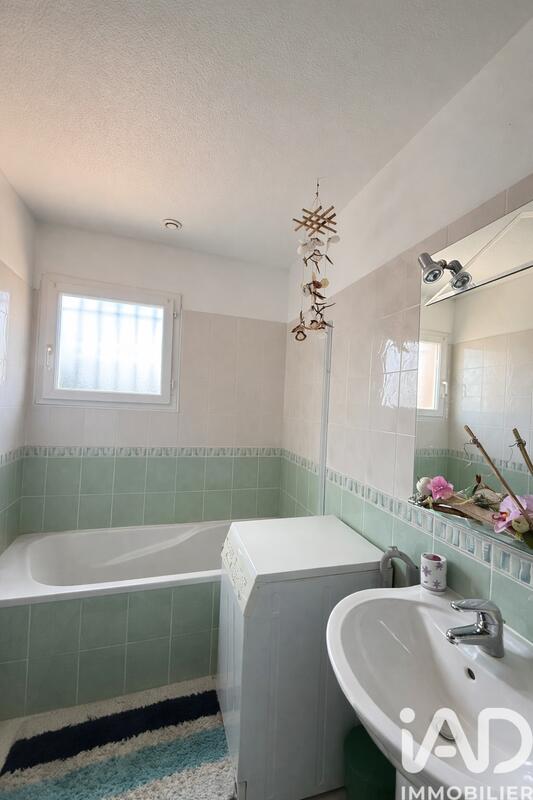 Maison - 102 m² - 4 pièces