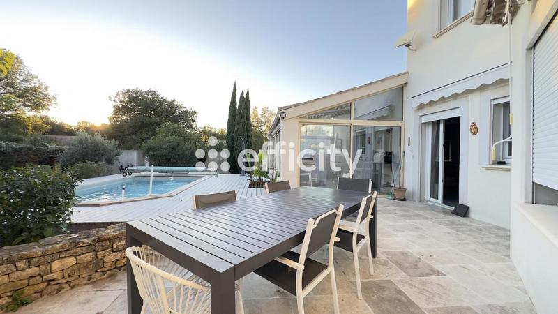 Villa - 190 m² - 6 pièces
