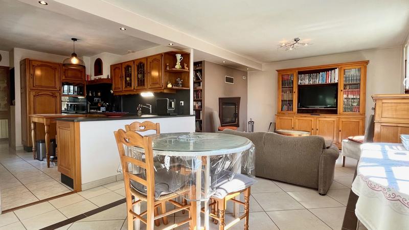 Maison - 149 m² - 7 pièces