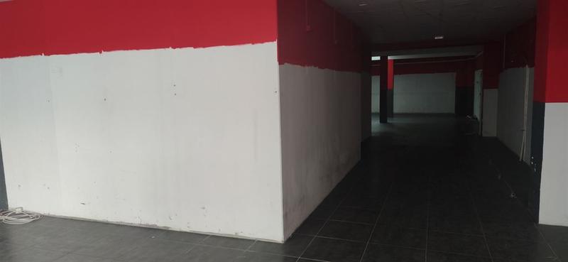 Local commercial - 300 m²