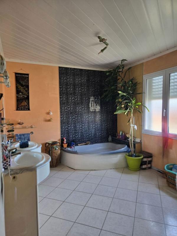 Maison - 146 m² - 7 pièces