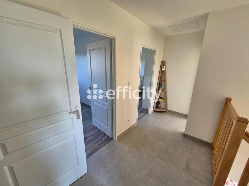 Maison - 163 m² - 5 pièces