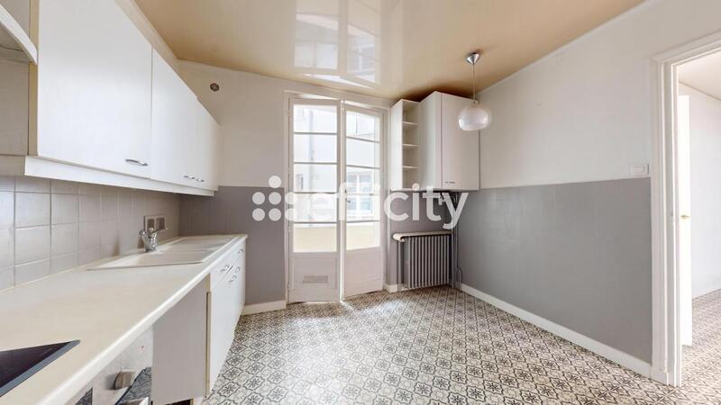 Appartement - 100 m² - 4 pièces