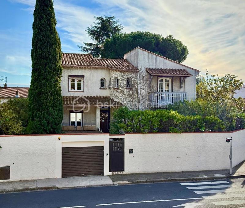 Maison traditionnelle - 144 m² - 5 pièces