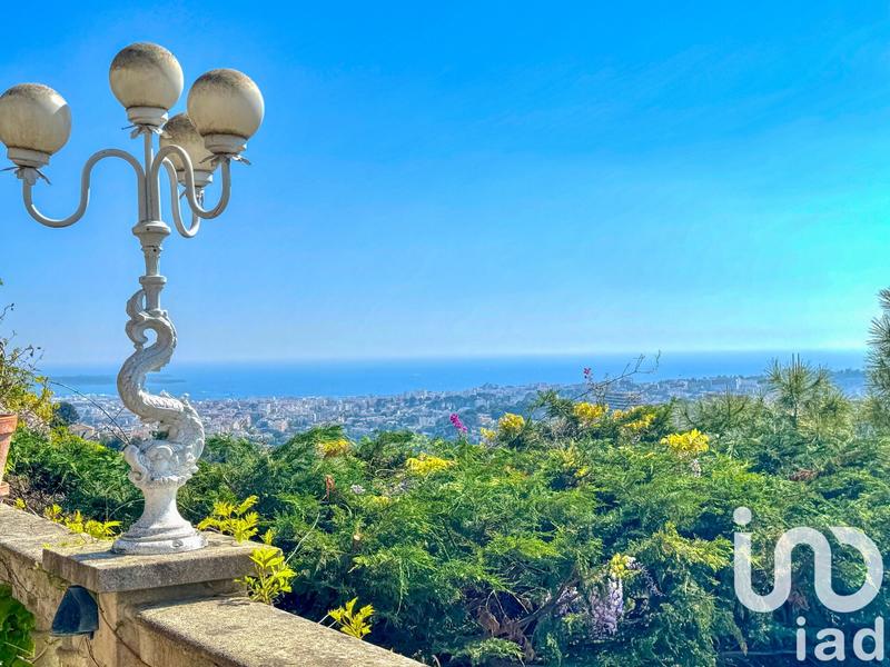 Maison de maîtres - 313 m² - 10 pièces