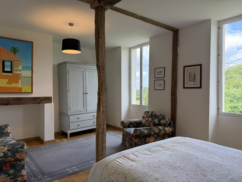 Maison - 262 m² - 9 pièces