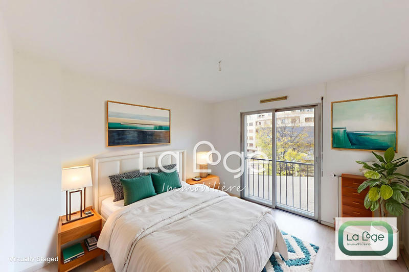 Appartement - 93 m² - 4 pièces