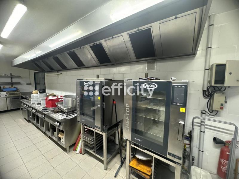 Bureau - 781 m² - 16 pièces