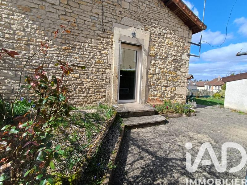 Maison de village - 75 m² - 5 pièces