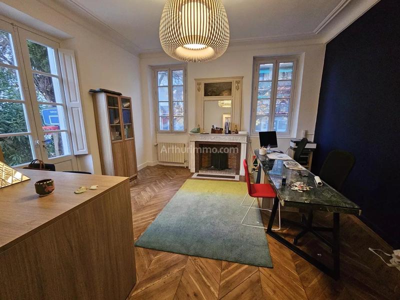 Maison - 315 m² - 10 pièces