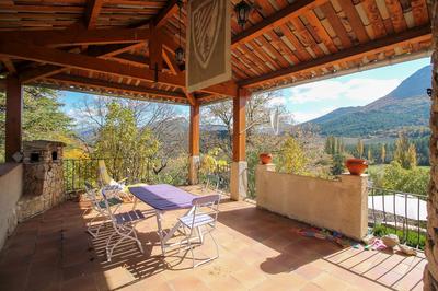 Château - 201 m² - 8 pièces