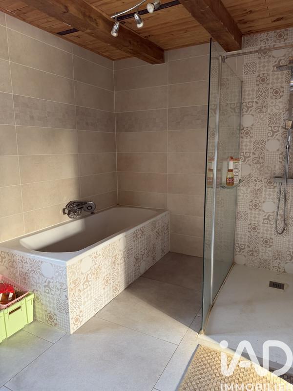 Maison - 193 m² - 7 pièces