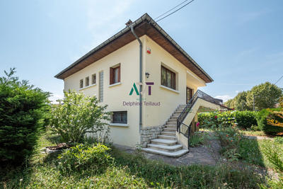 Maison - 146 m² - 6 pièces