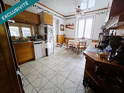 Maison - 159 m² - 8 pièces