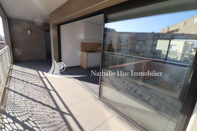 Appartement - 85 m² - 2 pièces