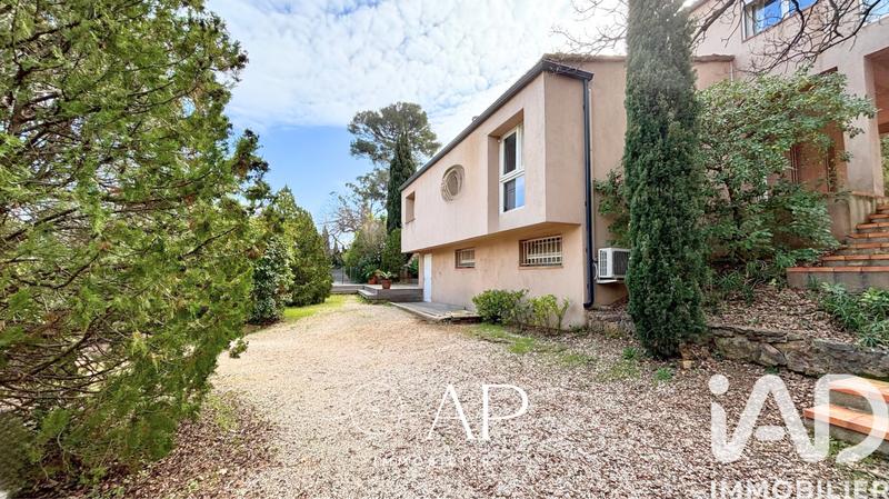 Maison de maîtres - 240 m² - 6 pièces